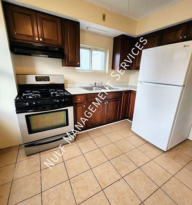 1st image of 1607 Arlington Ave