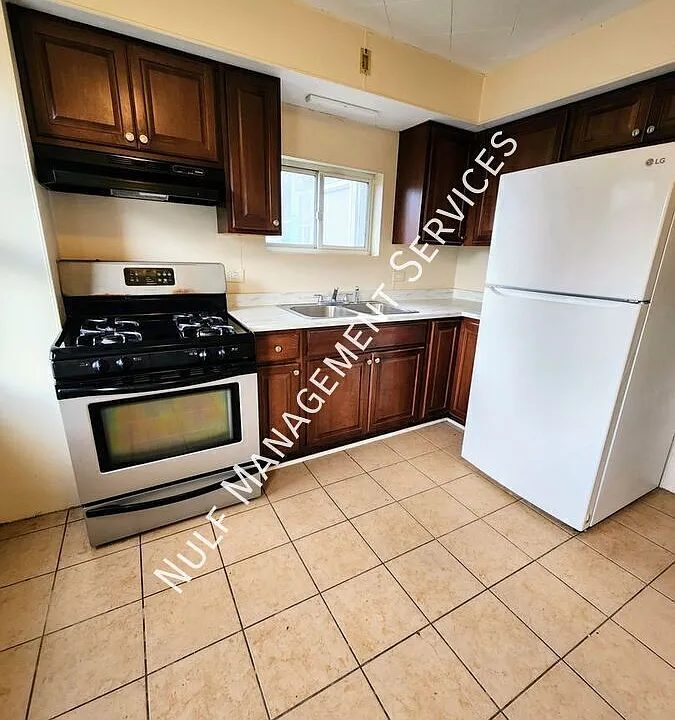 1607 Arlington Ave