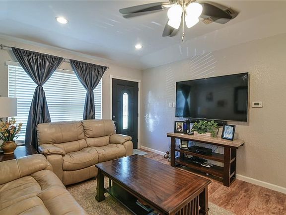 5th image of 5208 Hideaway Ct