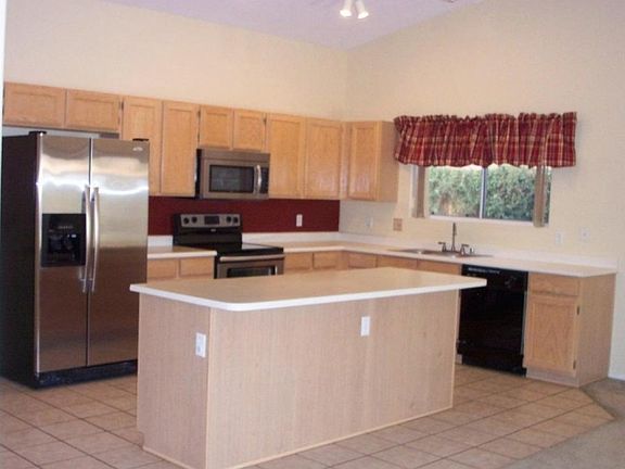 2nd image of 3414 W Lone Cactus Dr