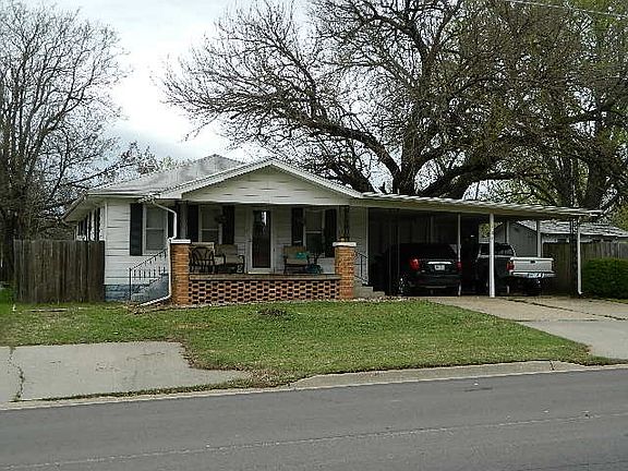 2nd image of 704 E 19th Ave