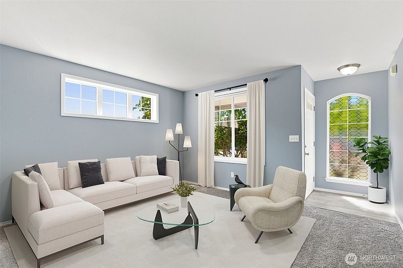 4th image of 8029 46th Avenue SW