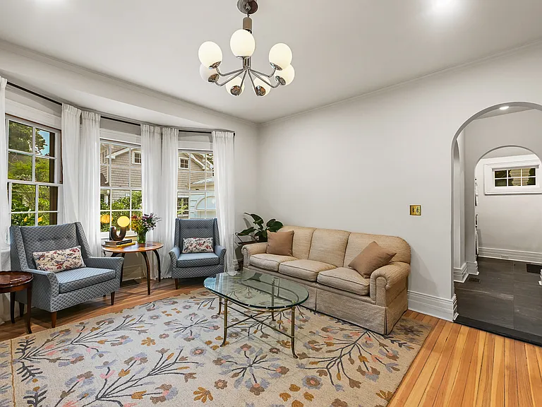 11 Maple Ave — Photo 7
