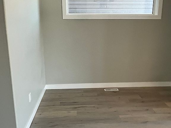 5th image of 181 Siltstone Pl