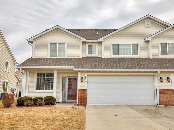 2nd image of 783 SE Willow Brook Dr