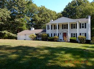 192 Cindyann Dr, East Greenwich, RI 02818