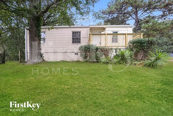 1560 Avon Ave SW photo 1