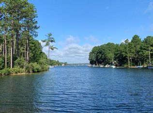 433 Longleaf Dr, Pinehurst, NC 27376