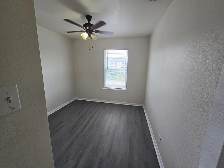 4103 Saint Charles Bay — Photo 8