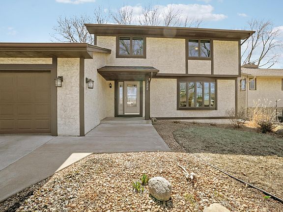 4th image of 1208 Borealis Ln NE