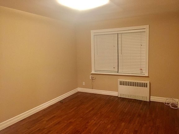 5th image of 8706 16th Ave #1