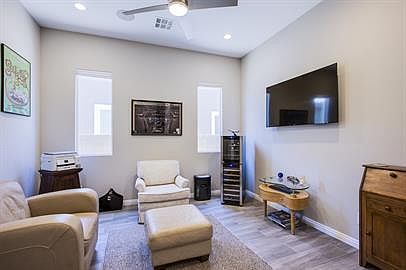 1st image of 330 Alder Leaf Ave