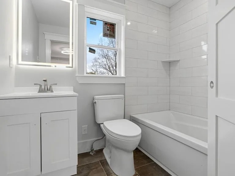 36 Spring Garden St #1 — Photo 7