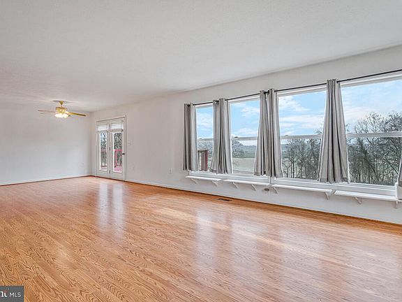 5th image of 6984 Bluebird Hill Pl