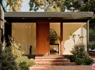 2645 Outpost Dr, Los Angeles, CA 90068