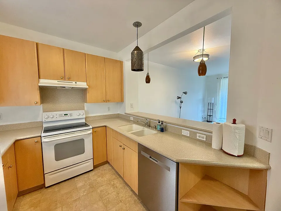 13 Iliau Way #18B