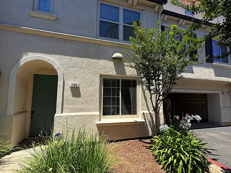 5301 E Commerce Way #11103 — Photo 2