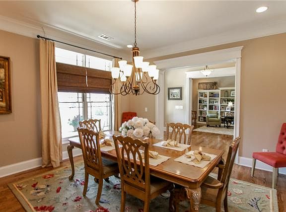 2nd image of 1121 Bella Vida Pl