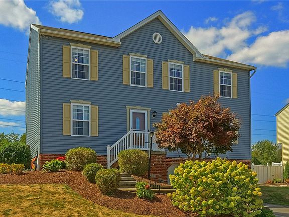 3rd image of 1006 Sweet Brier Dr