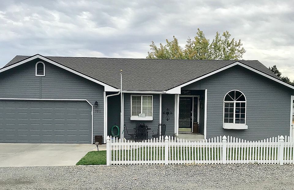 2nd image of 3011 S Everett St