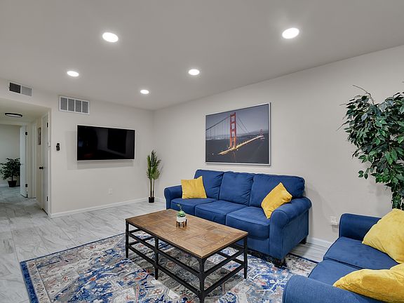 2nd image of 1104 F St APT 1