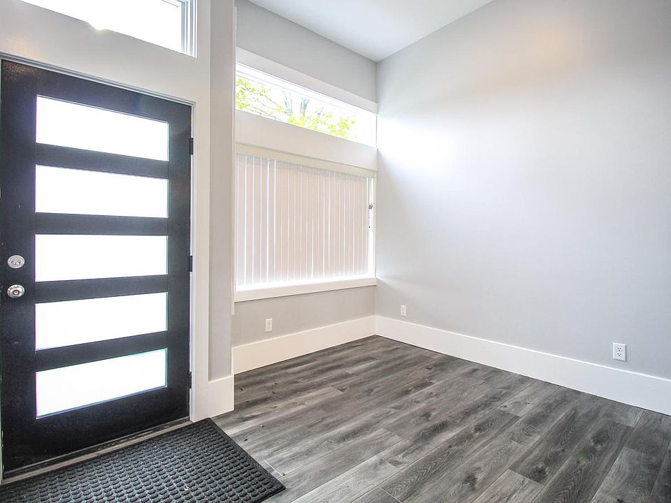 1st image of 1569 Broadway Ave NW #1
