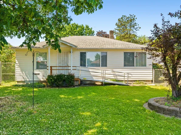 2386 Clear Vue Ln, Springfield, OR 97477