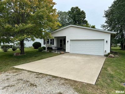 13 Melrose Ln, Lewistown, IL, 61542