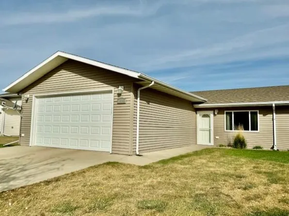 1222 13th Ave SW, Aberdeen, SD 57401