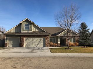 332 S Fernan Lake Way, Star, ID 83669