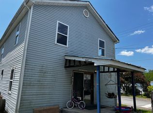 40 Meadow Bridge Rd, Meadow Bridge, WV 25976