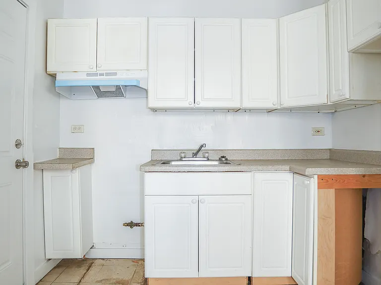 4520 N Damen Ave #3D — Photo 2