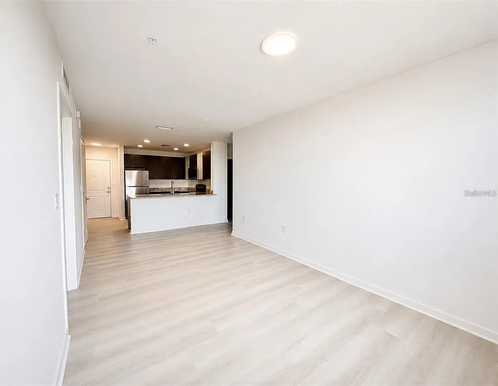 2 bed, 2.0 bath, 1023 sqft, $1,790 — Photo 1