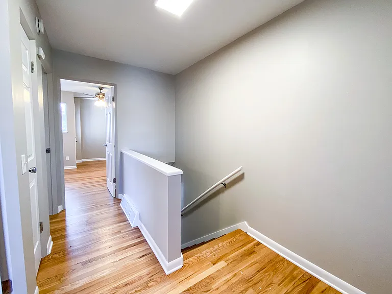 1101 Catalpa Cir — Photo 6