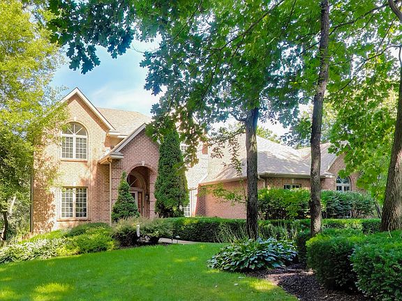 2nd image of 3314 Cardinal Ln