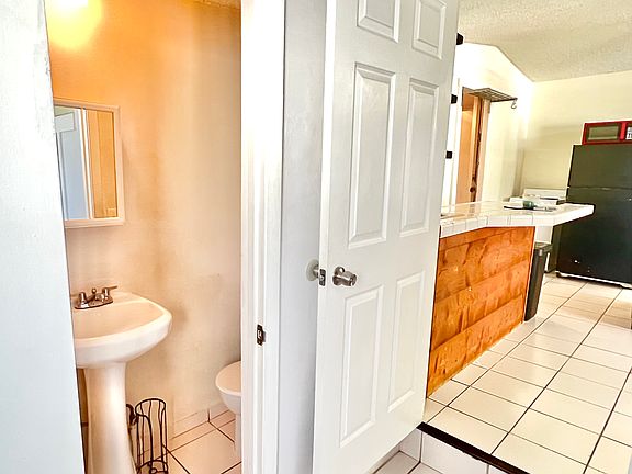 5th image of 314 3rd Ave SW APT 2