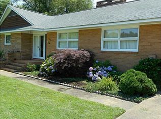 42 Pasture Rd #A, Poquoson, VA 23662