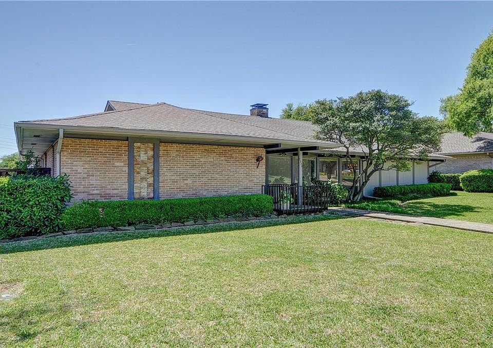 1st image of 7338 Blairview Dr
