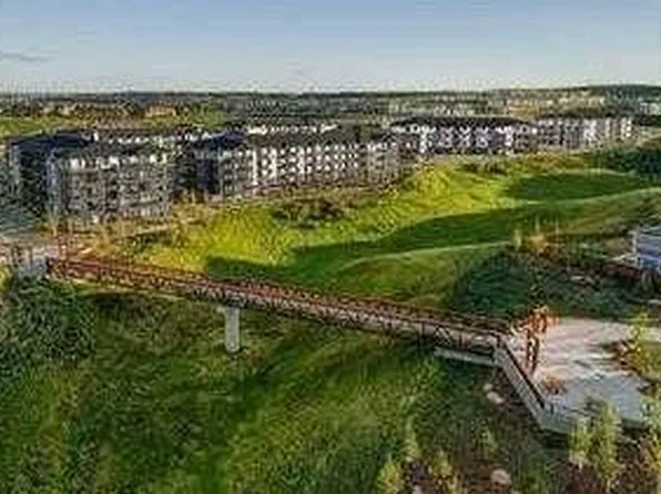 430 E Sage Hill Rd NW #2212, Calgary, AB T3R 2B1