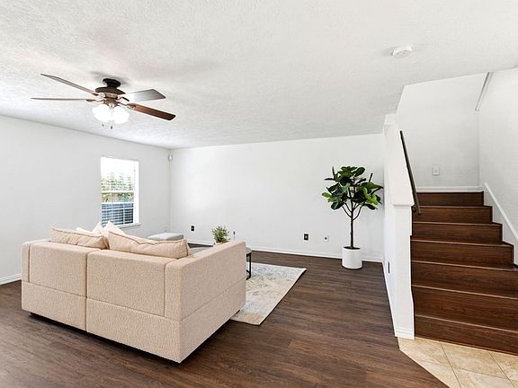 5th image of 29630 Benson Springs Ln