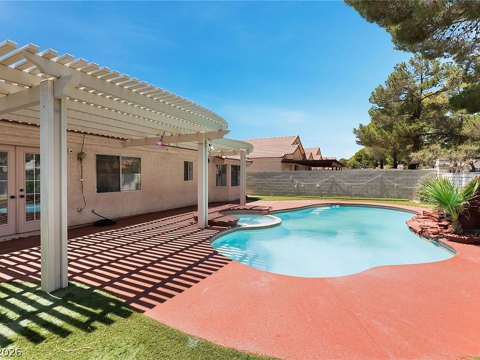 1st image of 9028 Cypress Point Way
