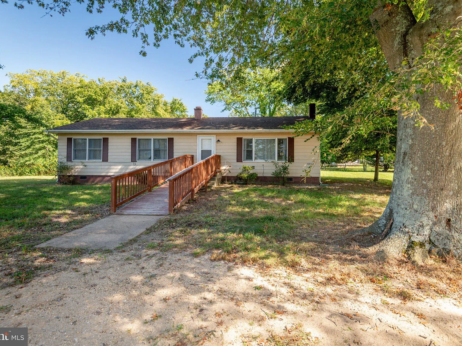 3 bed, 2.0 bath, 1248 sqft, $2,000 — Photo 4