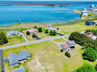 18 Hammock Point Rd, Crisfield, MD 21817