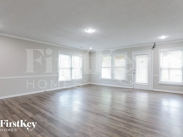 15117 W 131st St — Photo 8