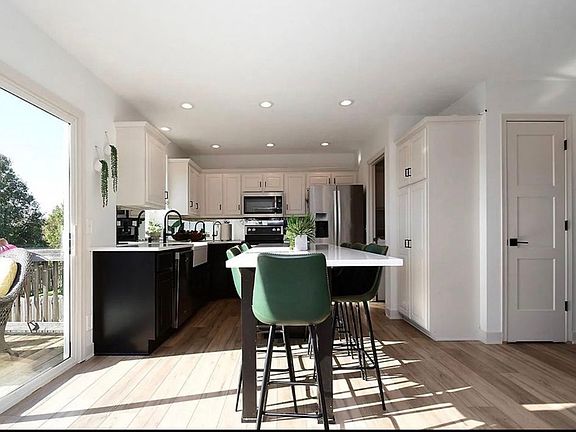 4th image of 20213 Nina St