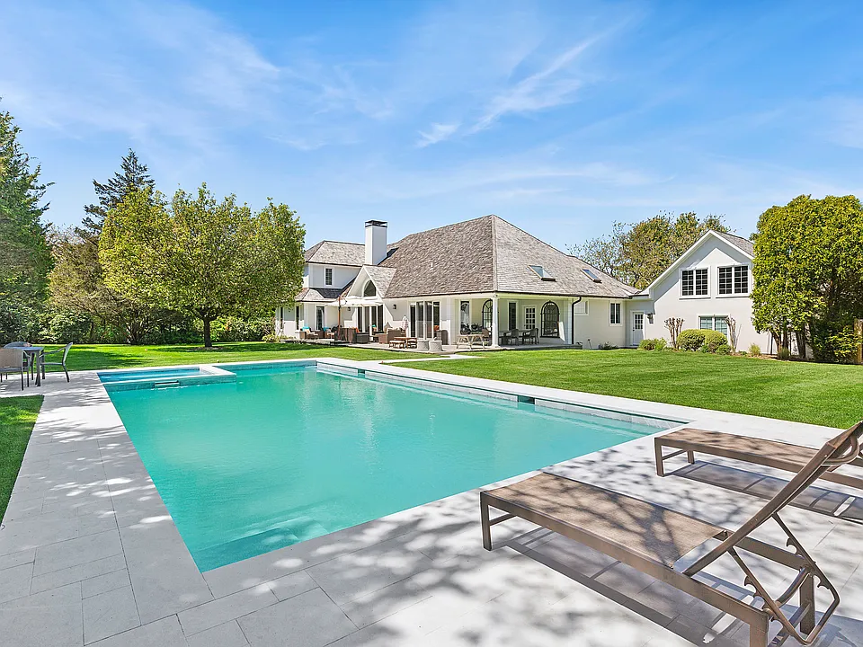 315 Flying Point Rd
