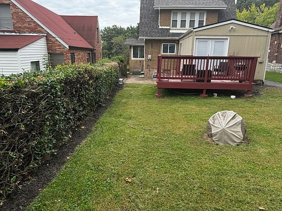 2nd image of 8305 Knollwood Dr