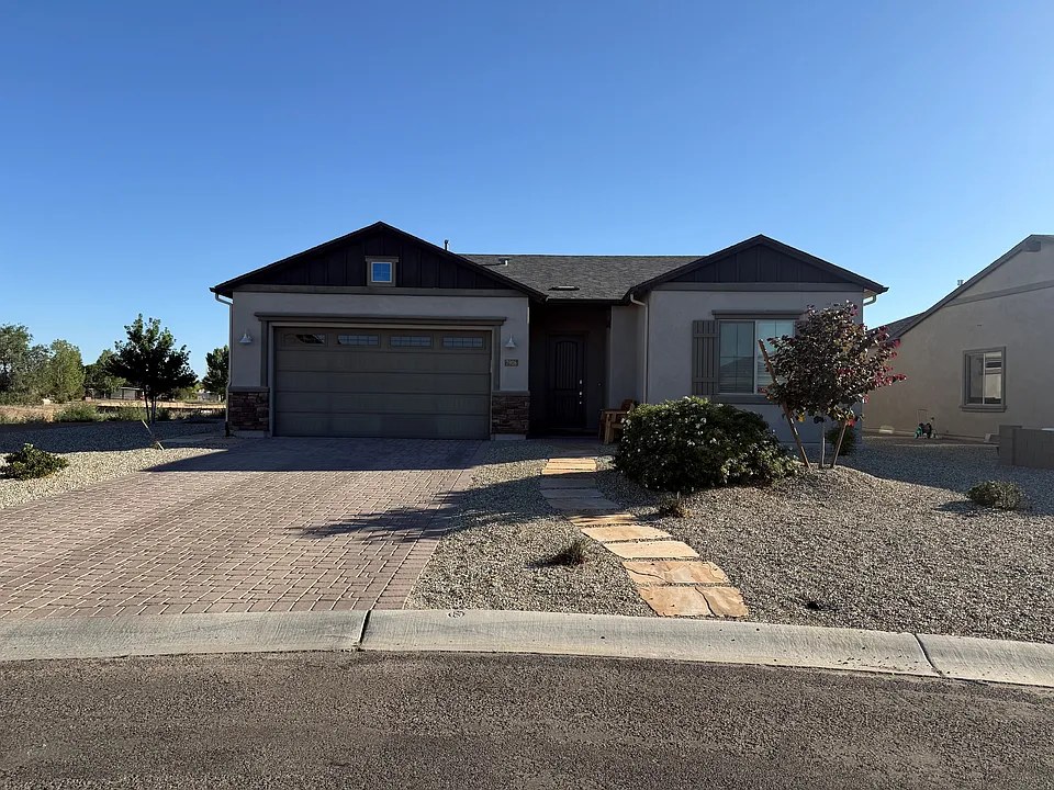 7906 E Carbon Ct