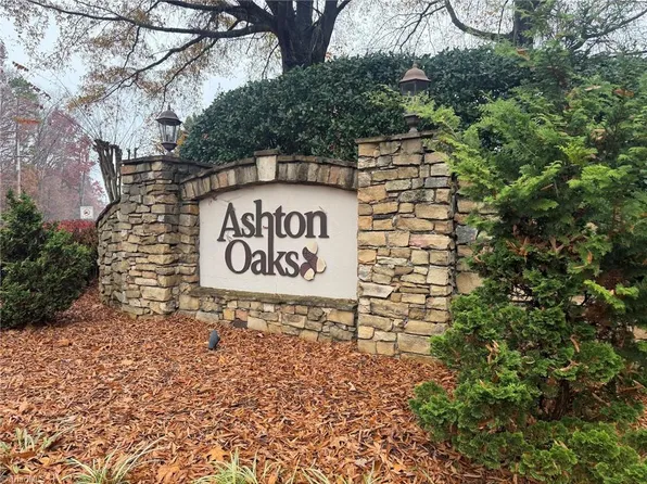 2305 Faircloth Way #51, High Pt, NC 27265