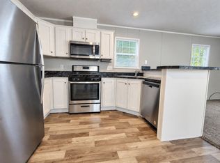 5175 Rhine Dr #33, Flint, MI 48507